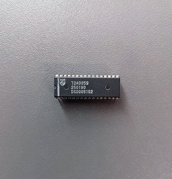Мікросхема TDA9859 NICAM аудіодекодер DIP-32 MK2881 фото